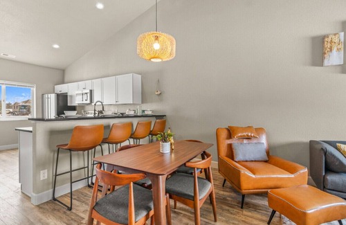 Pueblo West Casa | Reservoir Retreat: Family Friendly Vacation Spot