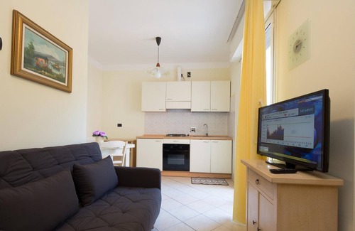 Viserba Casa | Residence 3 Trilo & Suites