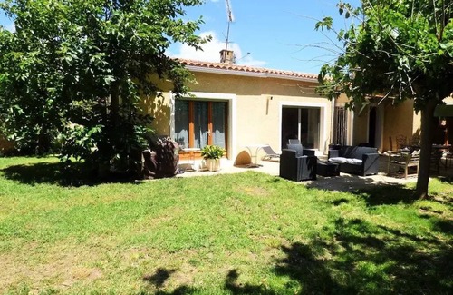 L'Evescat Villa | Residence 656-la Seyne Sur Mer - Swimming pool, beach walking, WIFI, billiards, babyfoot, ping pong, BBQ...