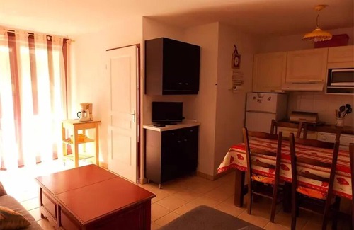 Montauban-de-Luchon Apartamento | Residence Balcons Du Golf - LUCHON MONTAUBAN APARTMENT FOR 6 PER. THE DRC