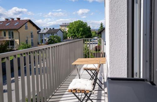 Bezigrad District Apartamento | Residence Black&White