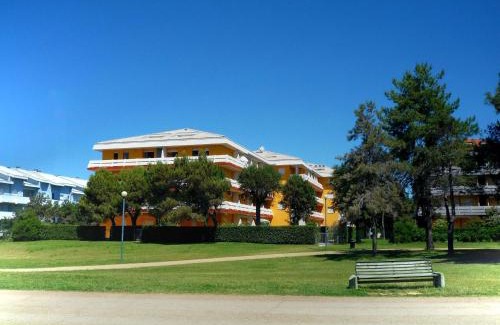 Bibione Lido dei Pini Apartamento | Residence Carina