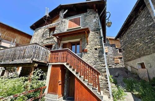 Praranger Apartamento | Residence Clochette - House renovated on 2 floors exposed West