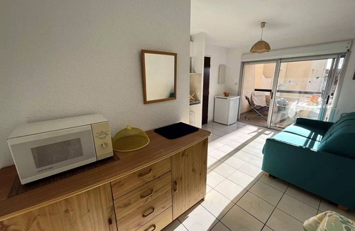 Marseillan Plage Apartamento | Residence Clos Des Pins Ii (d - In residence with swimming pool