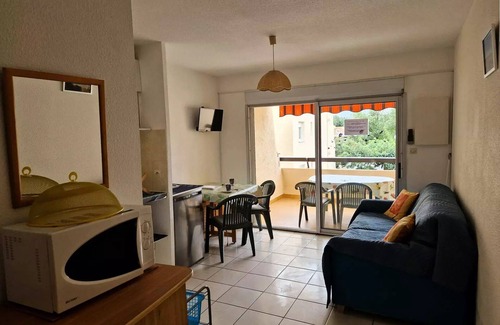 Marseillan Plage Apartamento | Residence Clos Des Pins Ii (d - Pleasant apartment in residence with swimming pool