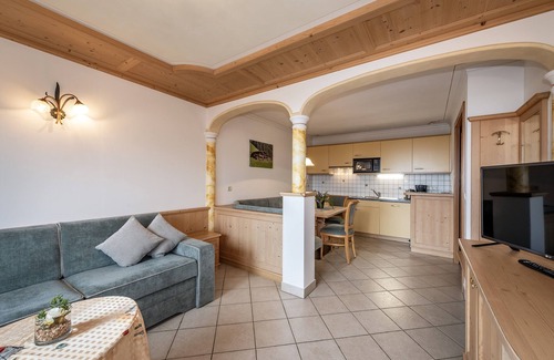 Terento Apartamento | 'Residencia Diana Apartamento 202' con vistas a la montaña, balcón y Wi-Fi
