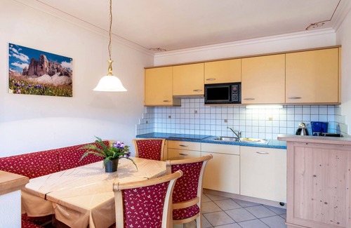 Terento Apartamento | 'Residencia Diana Apartamento 202' con vistas a la montaña, balcón y Wi-Fi
