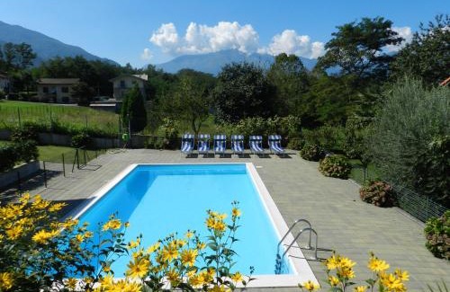 Colico Piano Apartamento | Residence Girasole Casa Gialla