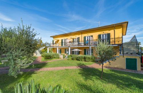 Marina di Campo Apartamento | Residence gli Olmi - Goelba