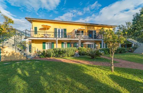 Marina di Campo Apartamento | Residence gli Olmi - Goelba