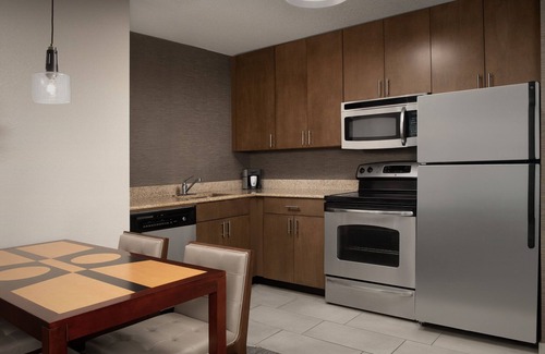 Greensboro Hotel | Residence Inn by Marriott Greensboro Airport