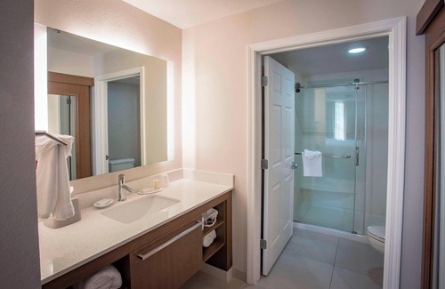 Southeast Pensacola Hotel | Residence Inn by Marriott Pensacola Downtown