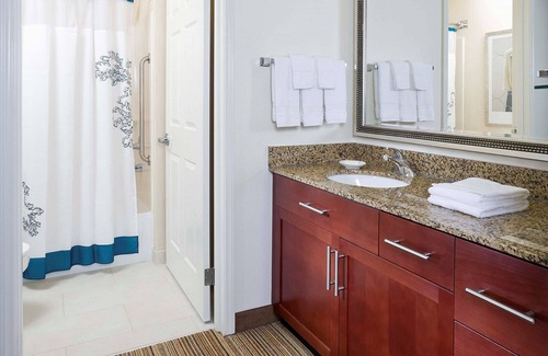 Brazos Hotel | Residence Inn Waco