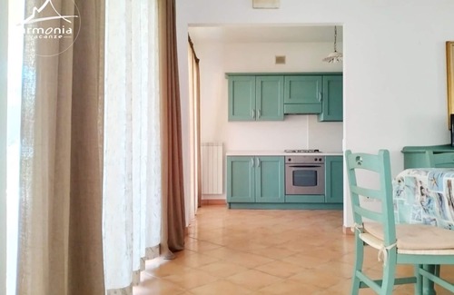 Cologna Spiaggia Apartamento | Complejo de apartamentos con vistas a la costa con piscina de hidromasaje y piscina para niños