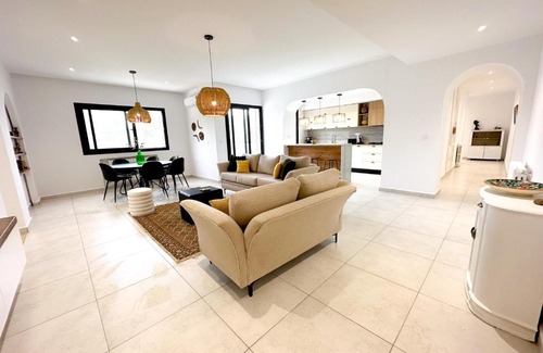 Mrezga Apartamento | Residence Jannet 2 Luxury Seaside 3bds