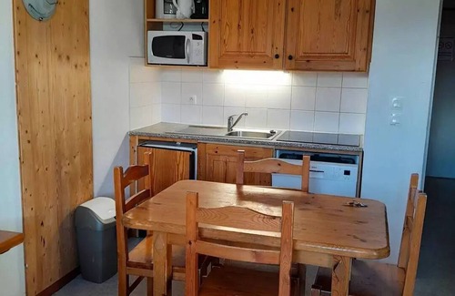 Saint-Jean-d'Arves Apartamento | Residence La Fontaine Du Roi - Apartment 6 beds, 300m from the ski slopes, mountain view