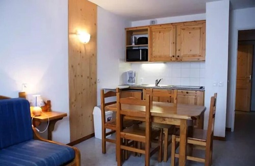 Saint-Jean-d'Arves Apartamento | Residence La Fontaine Du Roi - Apartment 6 beds, 50m from the ski slopes, mountain view