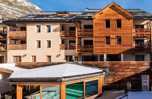 Abries Apartamento | Residence Les Balcons du Viso *** - 2 Room Apartment 4/6 People Mountain Corner