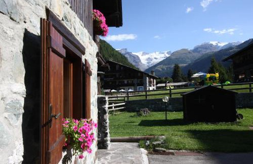 Champoluc Apartamento | Residence Les Coupoles