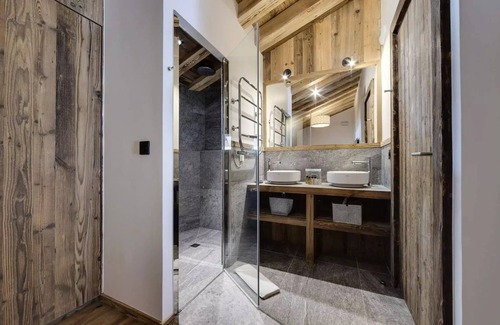 Le Fornet Apartamento | Vrbo Property
