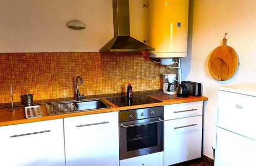 Pelvoux Apartamento | Residence Maison Pelmou-pelvoux - Nice T3 apartment in country house for 6 people with balcony.