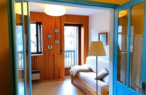 Pelvoux Apartamento | Residence Maison Pelmou-pelvoux - Nice T3 apartment in country house for 6 people with balcony.