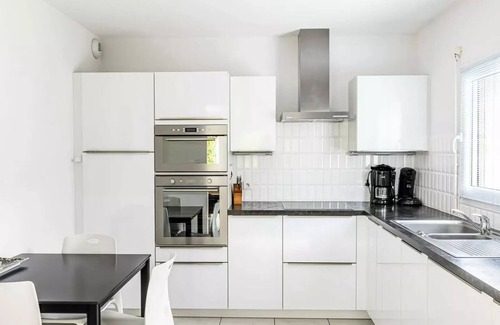 Chateau-d'Olonne Villa | Residence Oasis Les Jardins - Villa Sequoia 8 people with swimming pool
