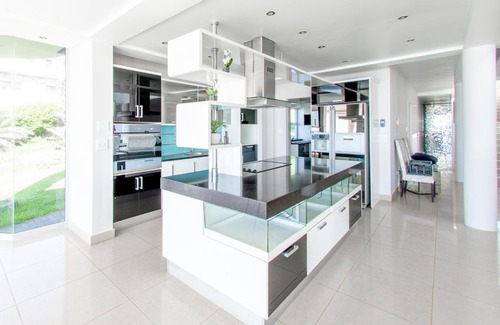 Tinley Manor Villa | Residence on Sea View