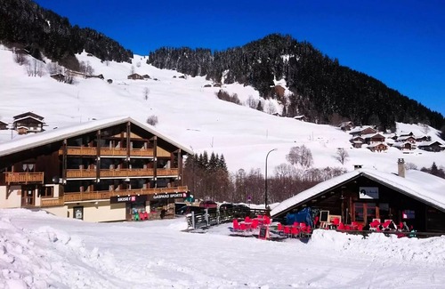 Beaufort Apartamento | Residence Roche Noire - Arêches, in the Planay quiet and nature, apartment 6 to 8 people, 2 stars.