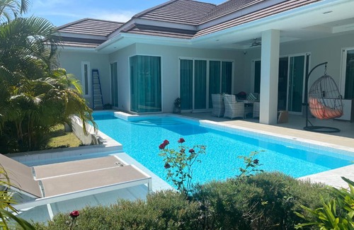 Hua Hin Villa | Residence