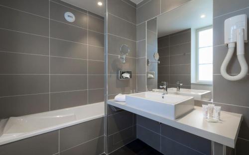 Provins Apartamento | Residence The Originals Demeure des Remparts