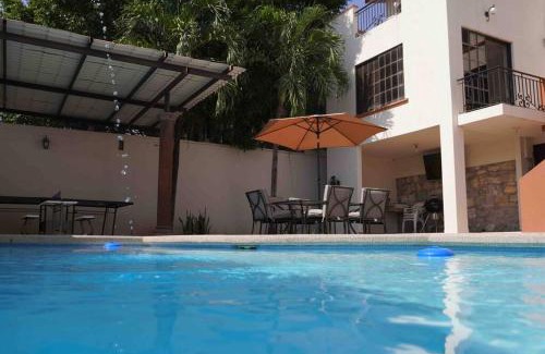 Ciudad Valles Casa | Residencia grande con alberca buena zona