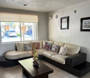 Juriquilla Casa | Residencial Quinta las Acacias, Juriquilla