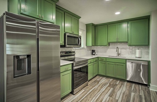 Broadmoor Casa | Residential Baton Rouge Vacation Rental!
