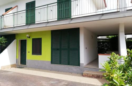 Laura Casa | residenza acquamarina fronte mare