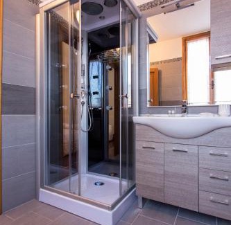 Historic Center Apartamento | Residenza Ariosto Depandance by Studio Vita