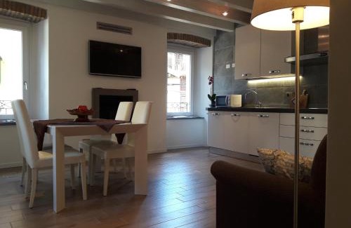 Peschiera Maraglio Apartamento | Residenza Borgo Antico