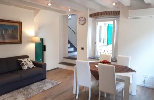 Peschiera Maraglio Apartamento | Residenza Borgo Antico