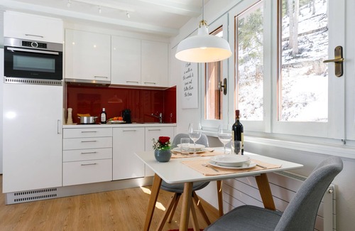 Surlej Apartamento | Residenza Chesa Margun 710-5 by Interhome
