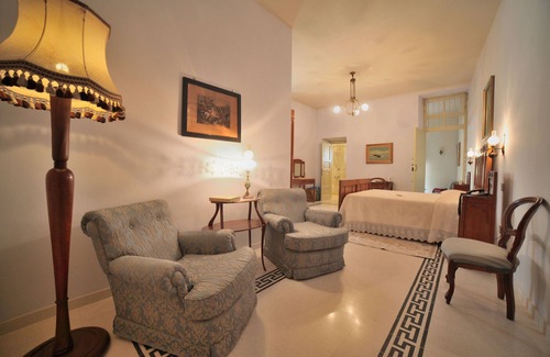 Oristano Historic Centre Hotel | Residenza d'Epoca Regina d'Arborea