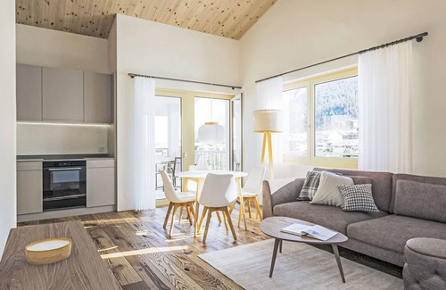 Savognin Apartamento | Residenza Grava by JUFA Hotels by Interhome