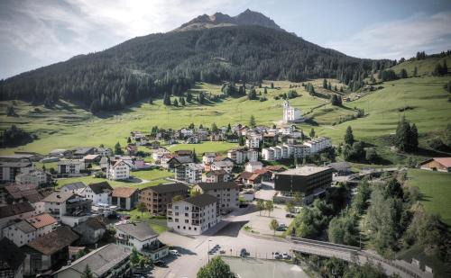 Savognin Apartamento | Residenza Grava Ferienwohnungen operated by JUFA Hotel Savognin