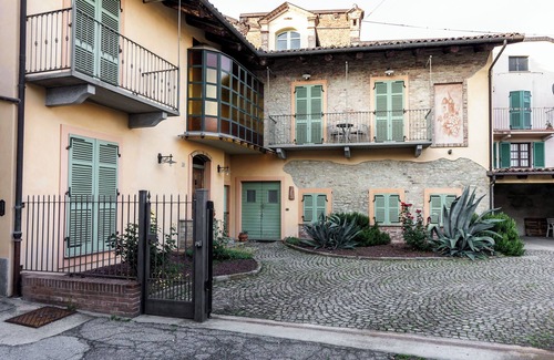 Monforte d'Alba Casa | Residenza Isolina