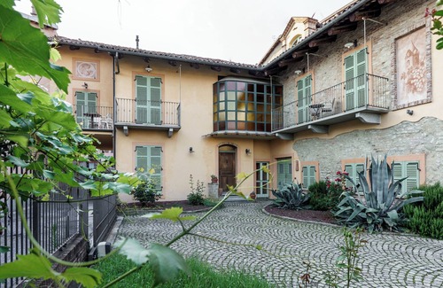 Monforte d'Alba Casa | Residenza Isolina