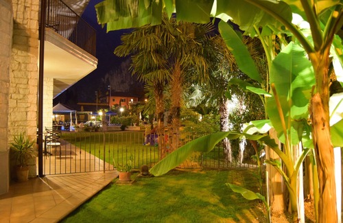 Riva del Garda Casa | Residenza Le Due Torri Apartments