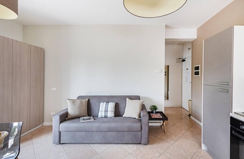 Desenzano del Garda Apartamento | Residenza Miralago With Pool - Studio Apartment With City View
