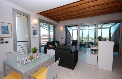 Lignano Sabbiadoro Apartamento | Residenza Ore Felici