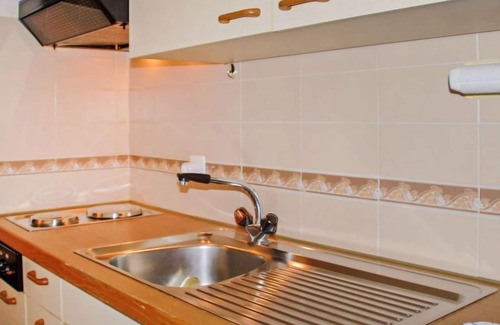 Caslano Apartamento | Residenza Parcolago Apt 018 mit Garten by Interhome
