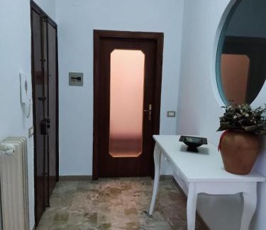 Piazza-Tralia-Pendolo Apartamento | Residenza Regina Margherita, Apud Montes