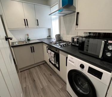 Gateshead Apartamento | ResiLets - Brighton Road, Central, 2 Mile From NCL